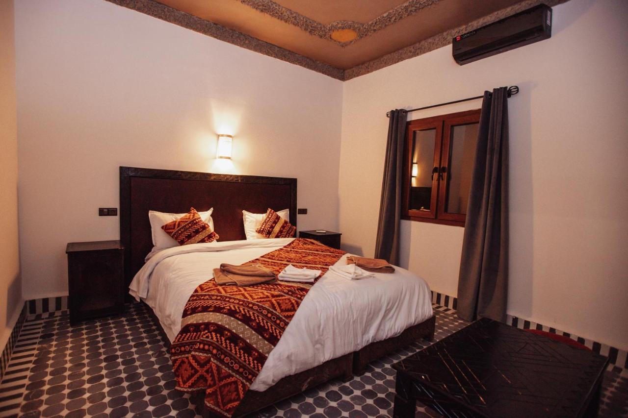 Traditional Riad Merzouga Dunes Exterior foto